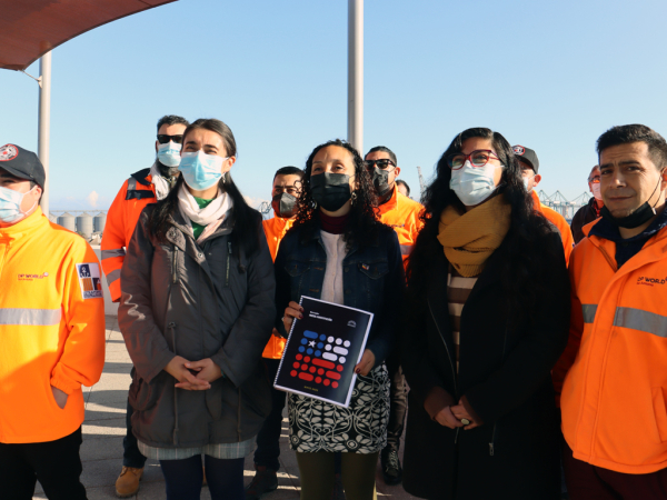 Trabajadores portuarios se reúnen con constituyentes para conversar sobre borrador de la nueva Constitución