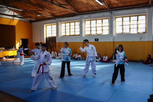 Cuatro alumnos del Taller de Taekwondo Inclusivo participaron en ceremonia de cambio de cintur&oacute;n en San Antonio