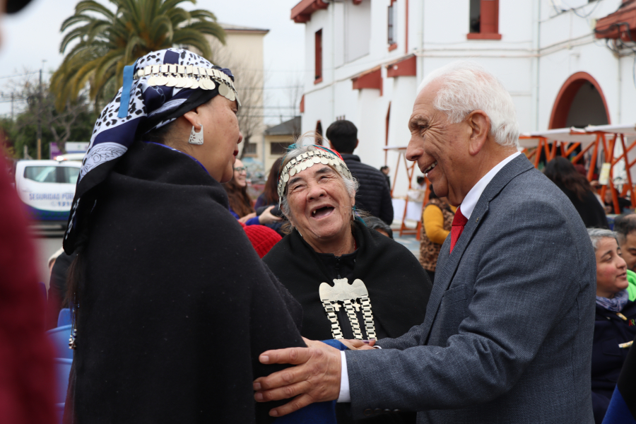 Hoy conmemoramos el Día Internacional de la Mujer Indígena con feria cultural en el frontis municipal