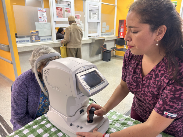CESFAM N&eacute;stor Fern&aacute;ndez Thomas realiz&oacute; exitosa feria de salud que acerc&oacute; la prevenci&oacute;n a la comunidad de Llolleo Alto