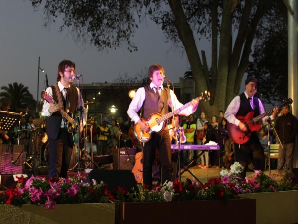 &ldquo;Cuerdas del Coraz&oacute;n&rdquo; se presento con m&uacute;sica de Wurlitzer