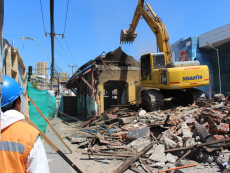Municipalidad logra que dueños demolieran la dañada Estación Ferroviaria y hagan una nueva