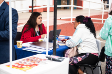 Exitosa Jornada de Asesoría Jurídica Gratuita en San Antonio Convoca a Decenas de Vecinos