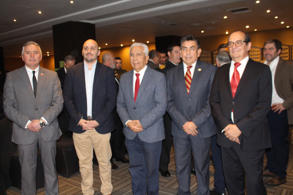 Con gran convocatoria se realiz&oacute; el encuentro "Puerto de San Antonio, primer puerto de Chile: Puerto Principal de Chile al Mundo"