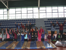 Escuela de Gimnasia Rítmica y Artística recibió implementación deportiva