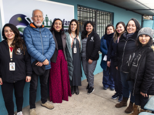 Usuarios y equipo de salud del CESFAM San Antonio se reunieron con Alcaldesa en visita al establecimiento   