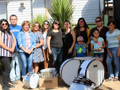 Agrupación de Murgas y Comparsas Viuda IX recibe instrumentos musicales a través de los Presupuestos Participativos