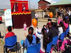 Niños y niñas disfrutan con fiesta realizada por oficina del municipio sanantonino