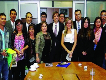 Ministro de Cultura comprometi&oacute; apoyo para murgas y comparsas