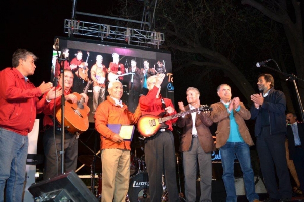 Sigue &eacute;xito de &ldquo;las cuerdas del coraz&oacute;n&rdquo; en plaza de Llolleo