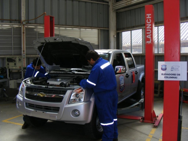 Liceo Juan Dante Parraguez presenta atractiva oferta acad&eacute;mica a estudiantes de San Antonio