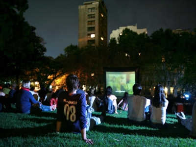 Feria de entretenci&oacute;n gratis en plazoleta de Municipalidad